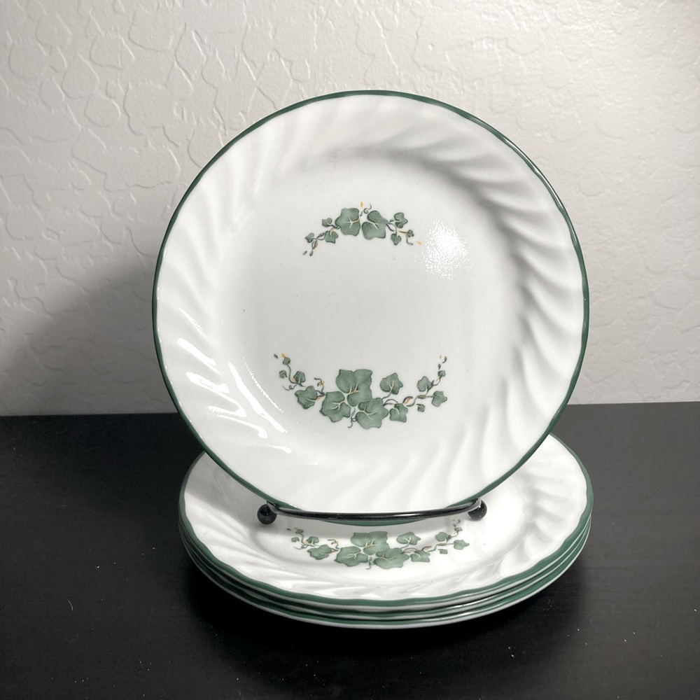 Corelle Calloway Ivy dessert plates with enhancements  scalloped rim lot of 4